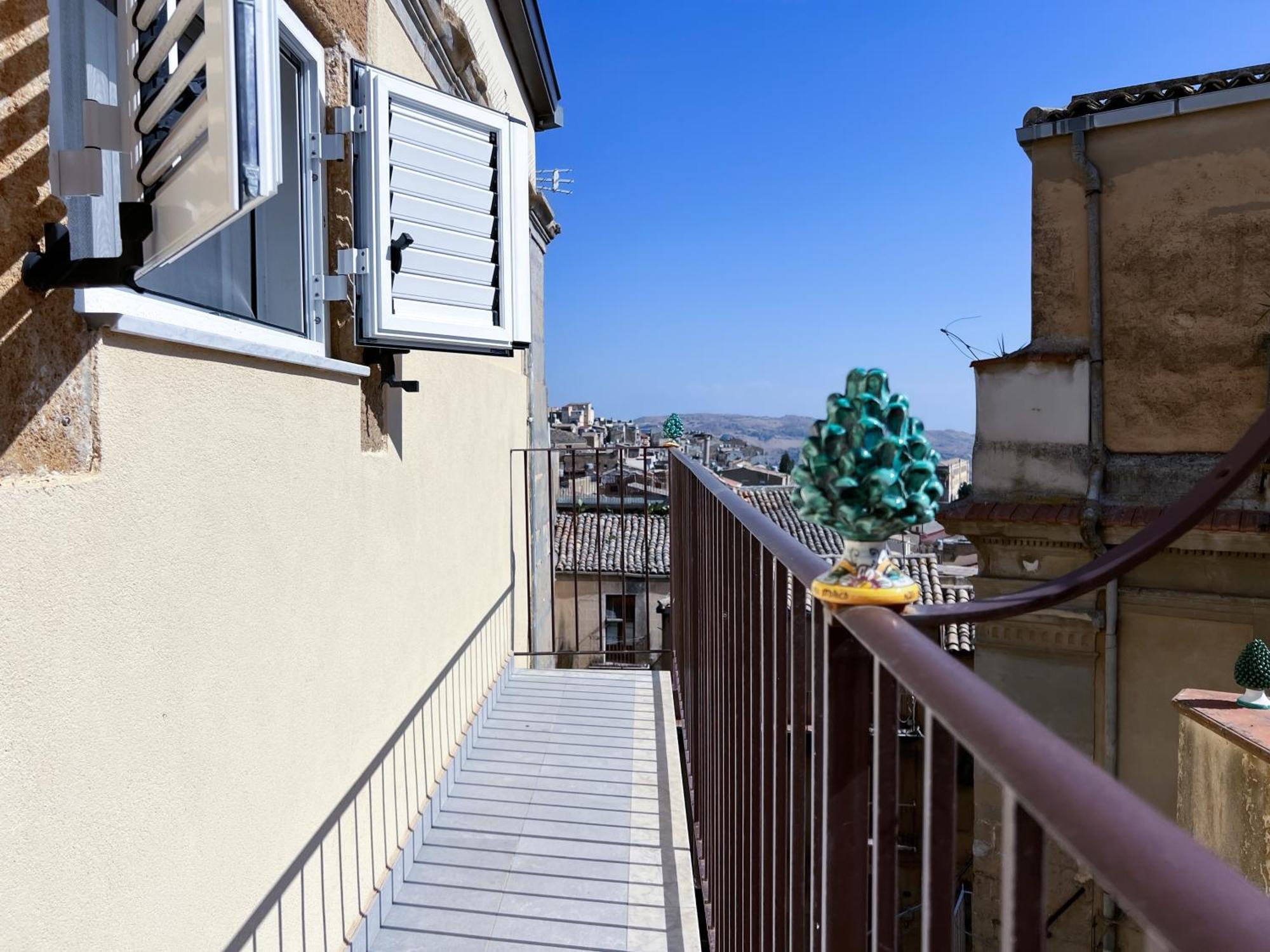 Al Centro Storico Bed & Breakfast กัลตาจีโรเน ภายนอก รูปภาพ
