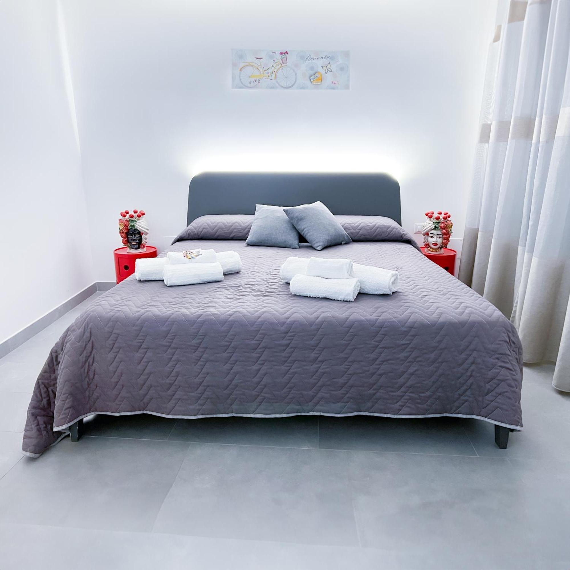 Al Centro Storico Bed & Breakfast กัลตาจีโรเน ภายนอก รูปภาพ