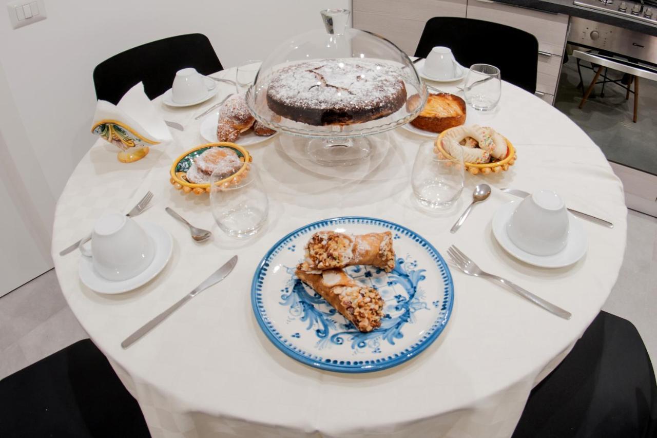 Al Centro Storico Bed & Breakfast กัลตาจีโรเน ภายนอก รูปภาพ